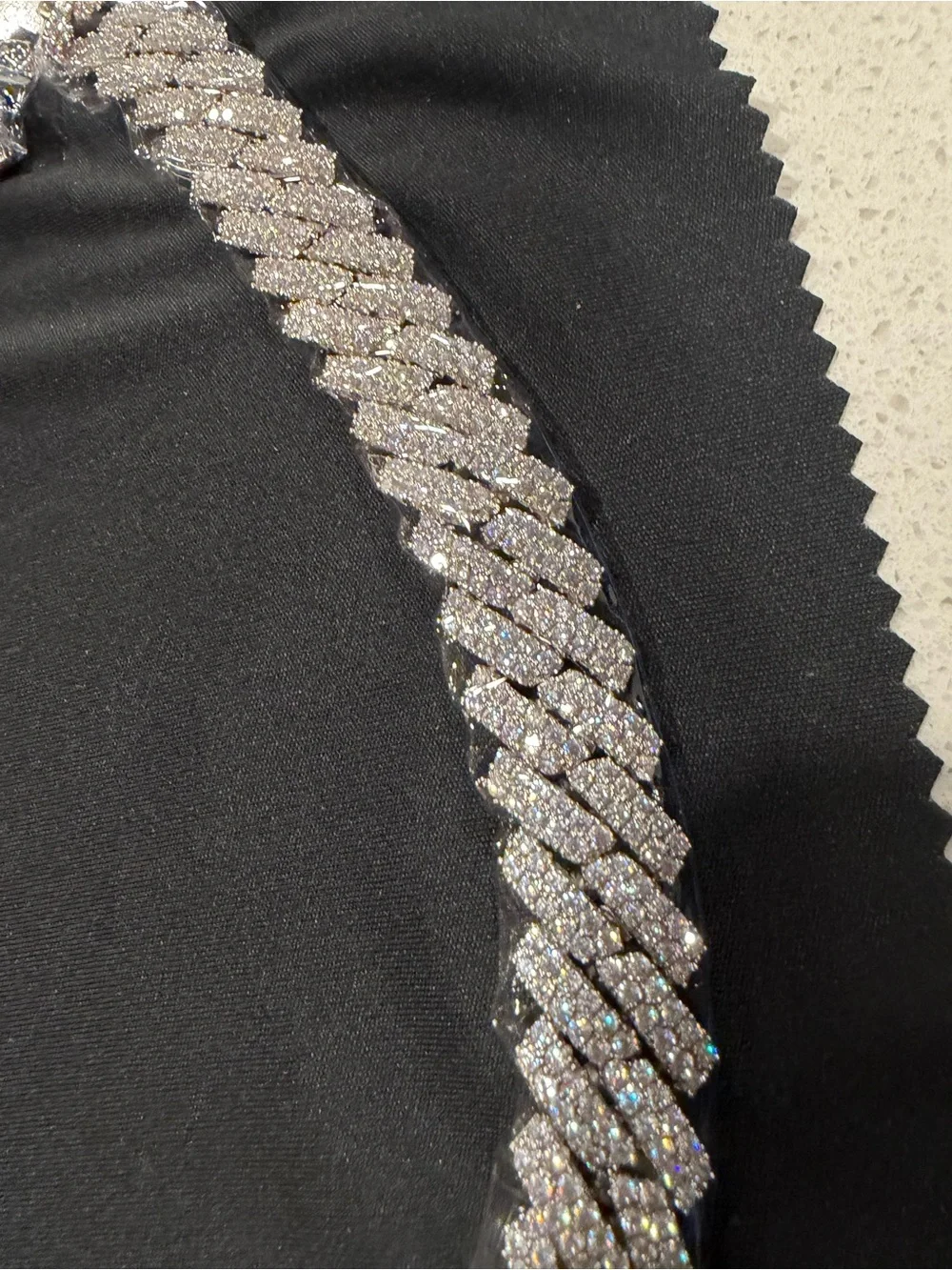 VVS Moissanite Cuban Link Chain 20in